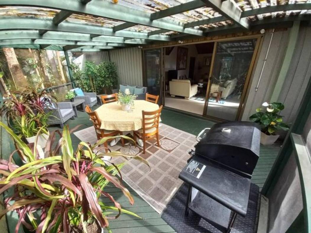 Lake Russell Retreat Emerald Beach Esterno foto