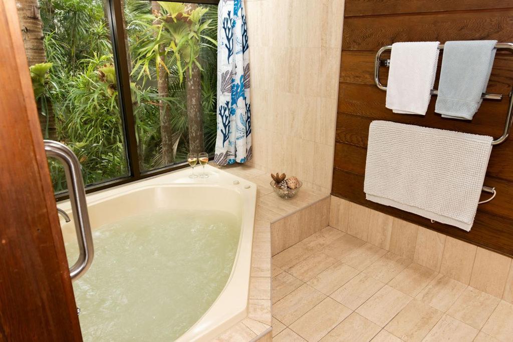 Lake Russell Retreat Emerald Beach Esterno foto