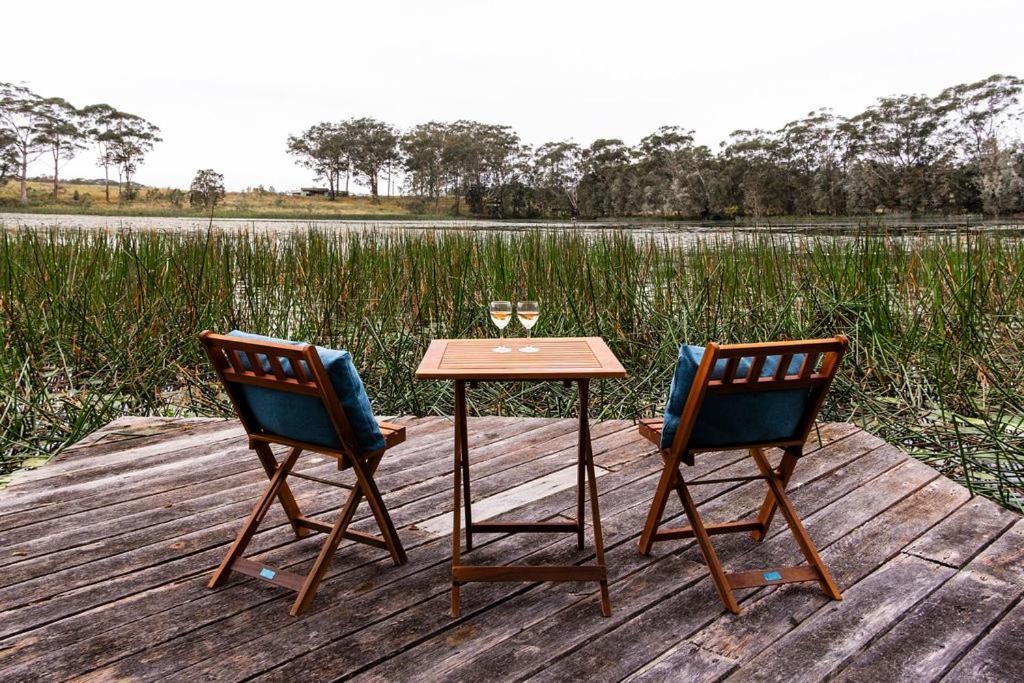 Lake Russell Retreat Emerald Beach Esterno foto